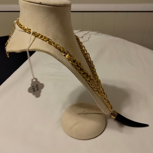 Iris Apfel & Bajalia Gold Chain & Bone Horn Pendent Statement Necklace - Picture 13 of 16